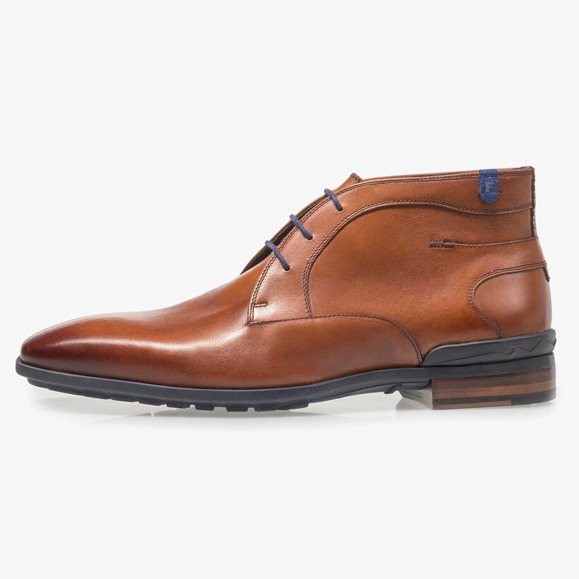 Cognac-coloured calf leather lace boot