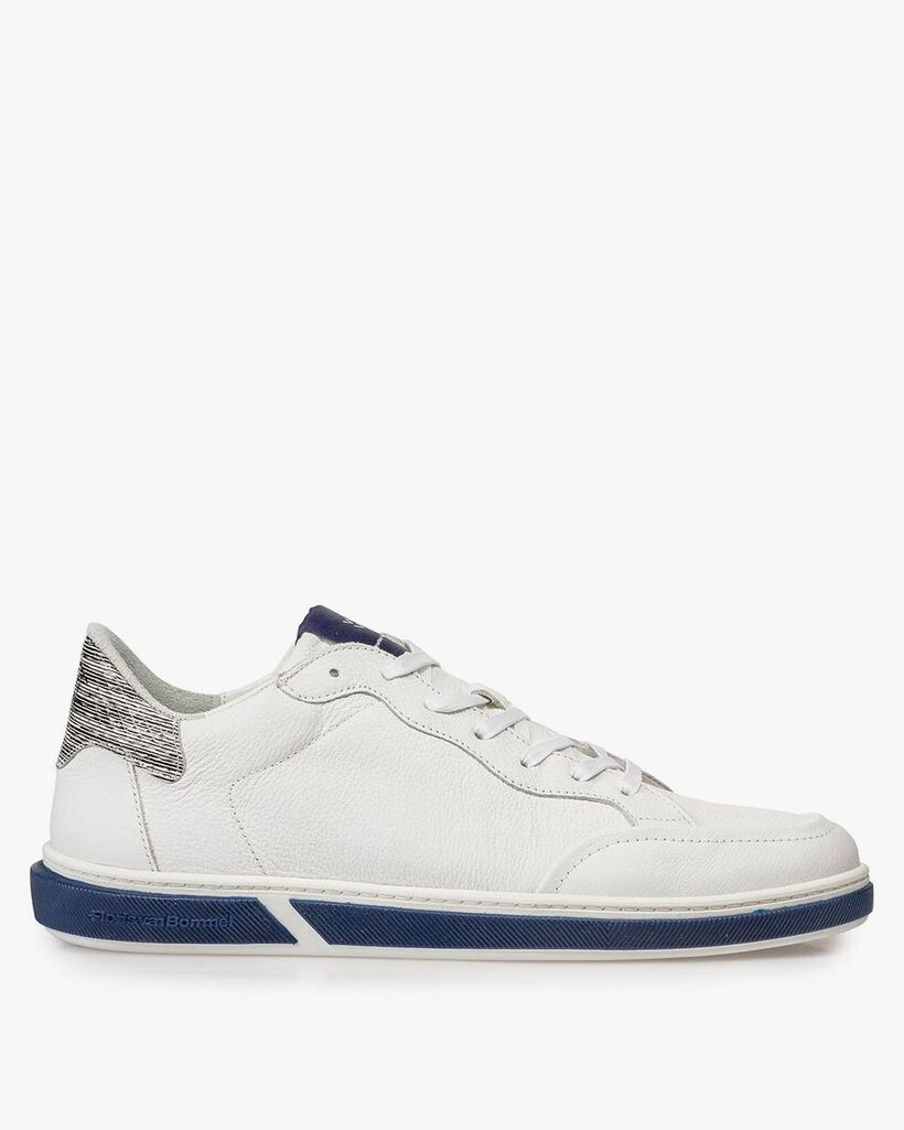 White calf leather lace shoe