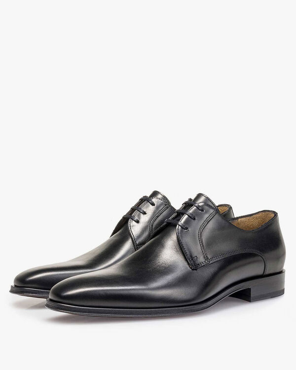Lace shoe calf leather black