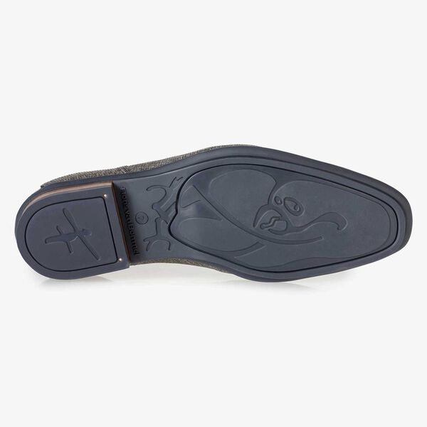 Taupe-coloured leather lace shoe with print