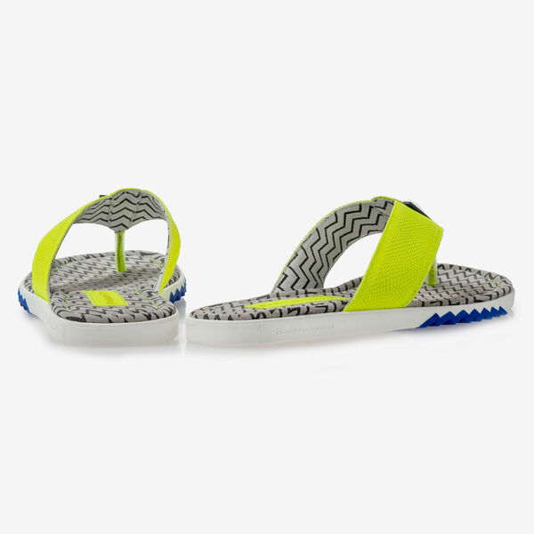 Yellow suede leather thong slipper with print