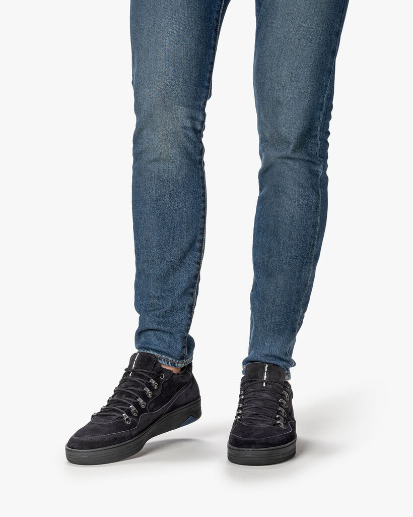 Sneaker suede black