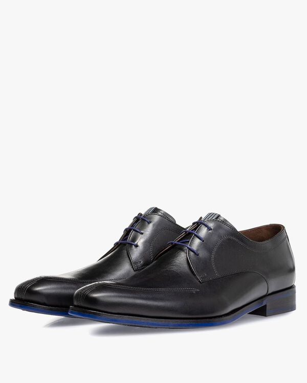 Lace shoe black calf leather