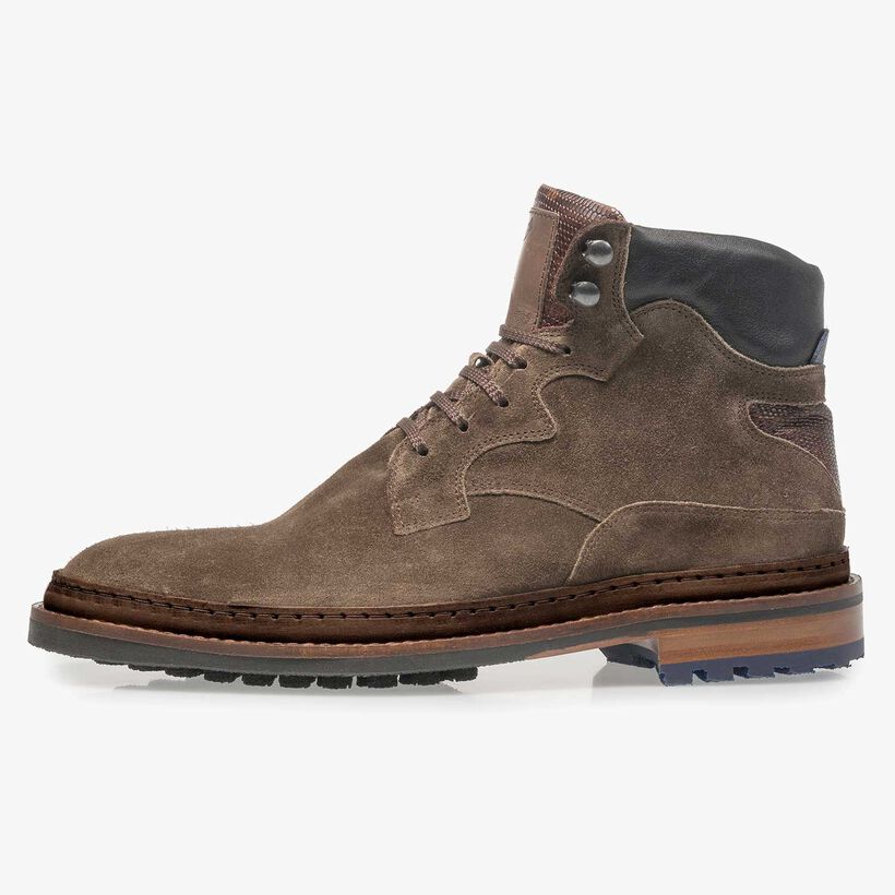 Dark taupe-coloured suede lace boot