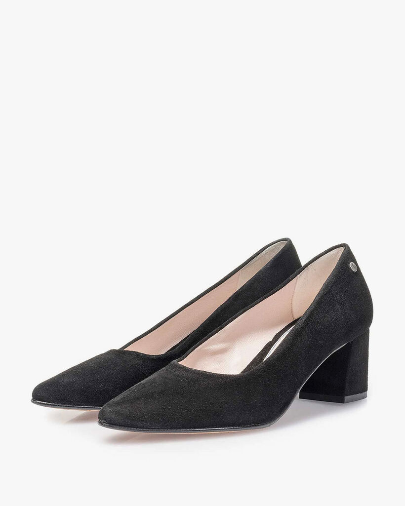 Black suede leather pump