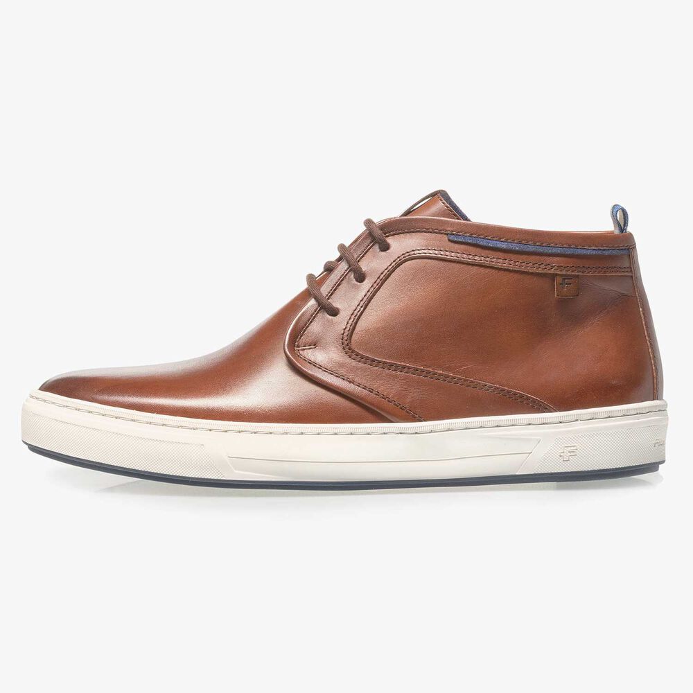 Dark cognac-coloured calf leather lace boot