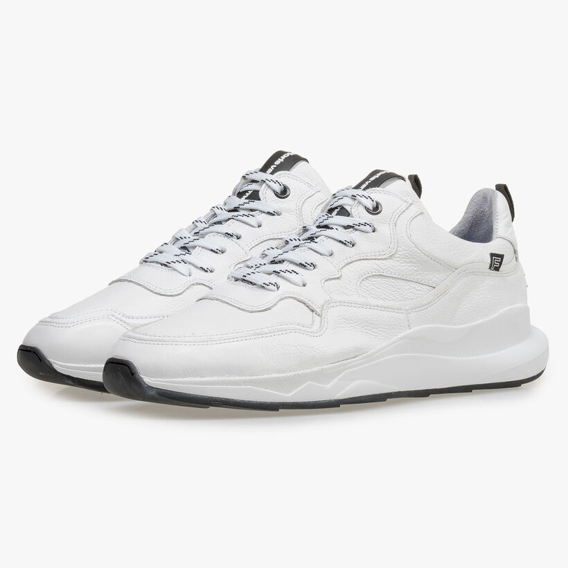 White calf leather sneaker with fine texture
