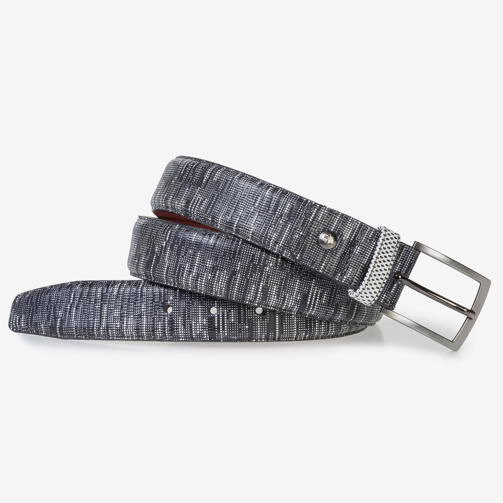 Black and white leather belt with lizard print