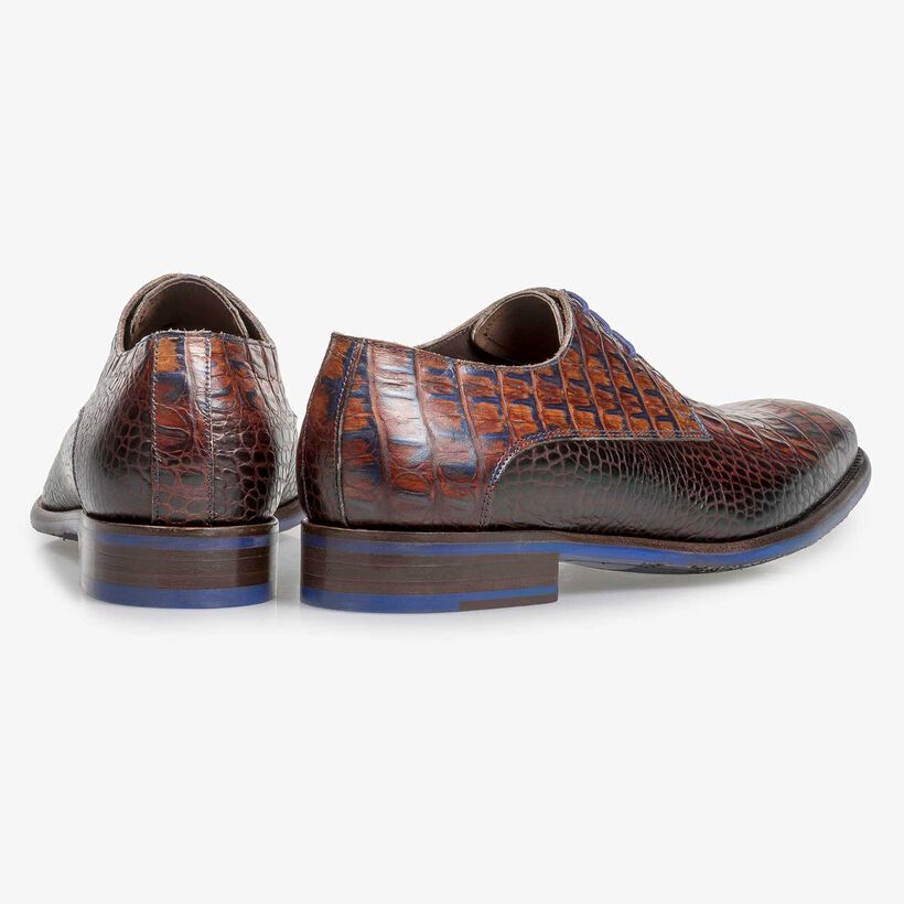 Cognac-coloured leather lace shoe with croco print
