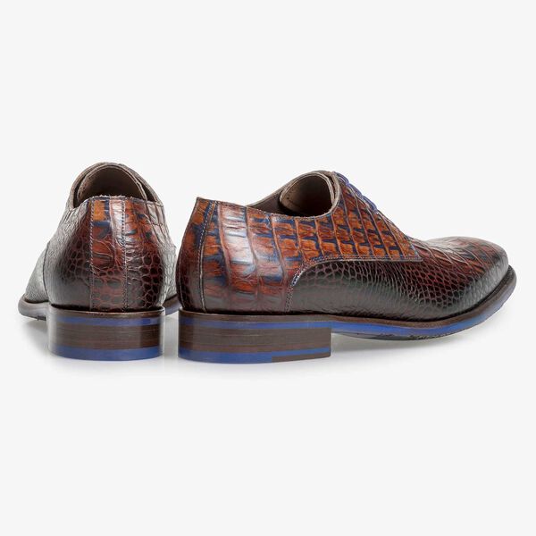 Cognac-coloured leather lace shoe with croco print