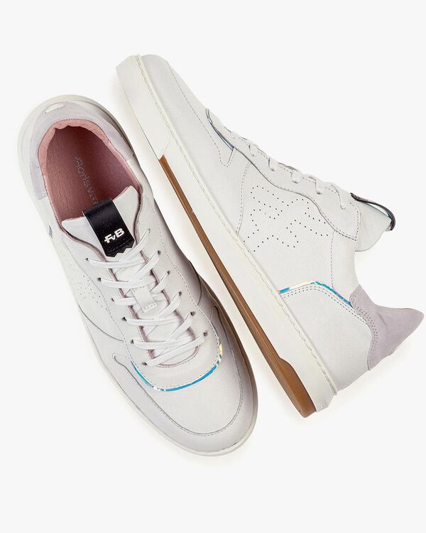 White leather sneaker with print