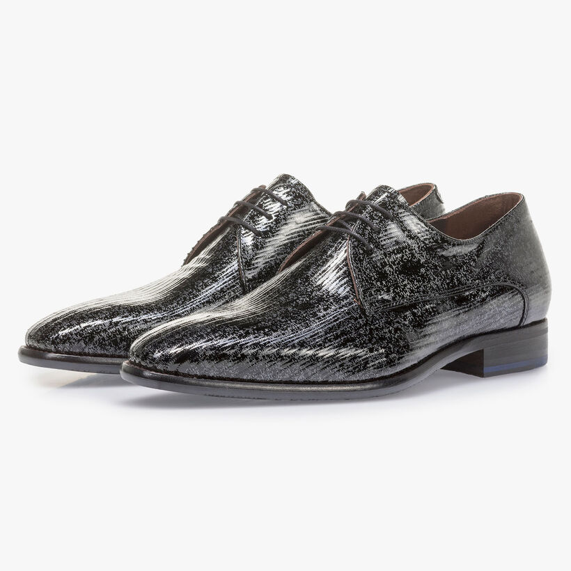Black patent leather lace shoe with metallic print