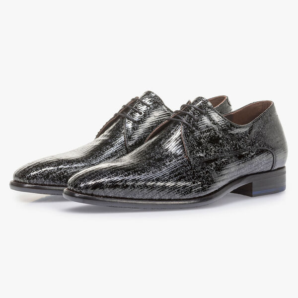 Black patent leather lace shoe with metallic print