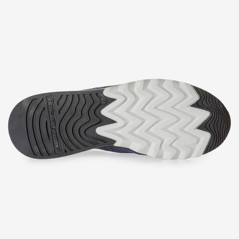 Dark blue suede leather sneaker with print