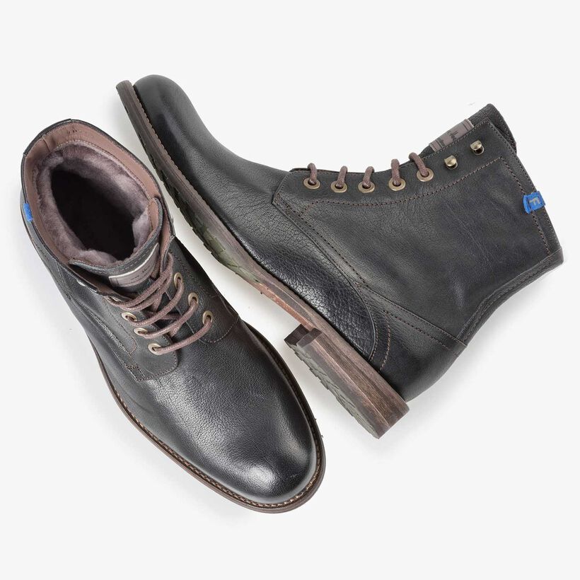 Wool lined black calf&rsquo;s leather lace shoe