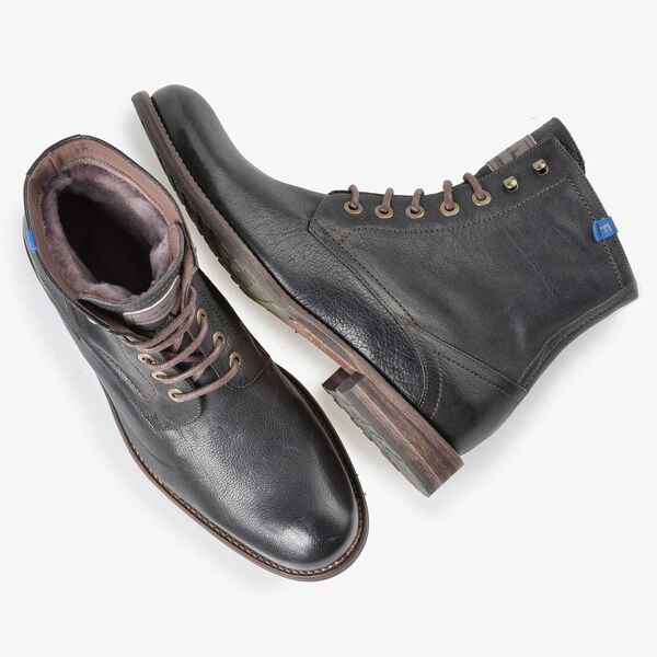 Wool lined black calf&rsquo;s leather lace shoe