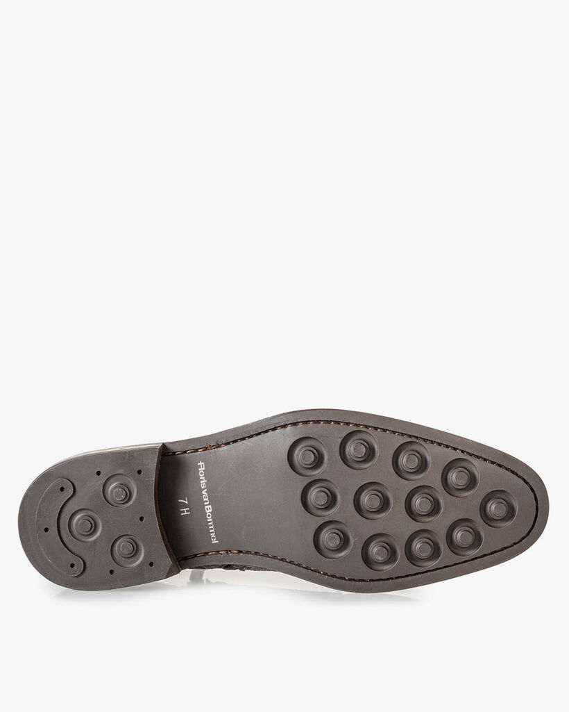Boot with buckle closure grey