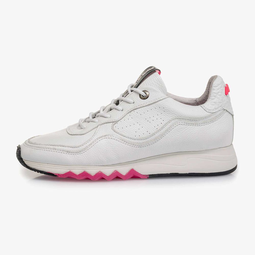 White structured calf leather sneaker