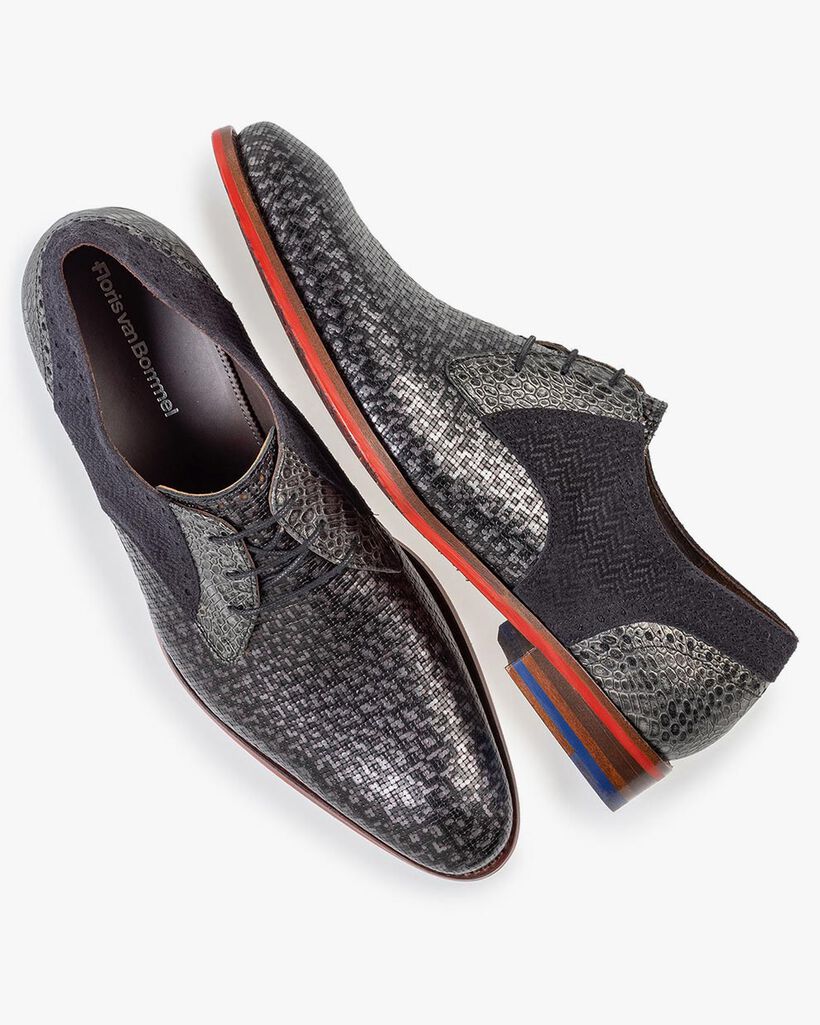 Lace shoe grey metallic