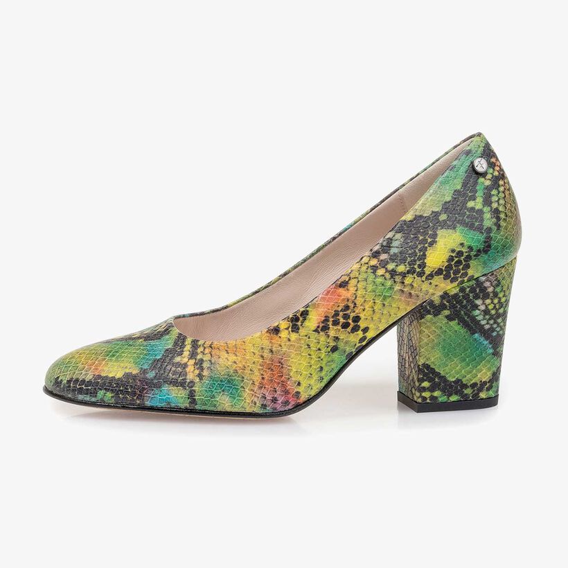Green snake print leather pumps