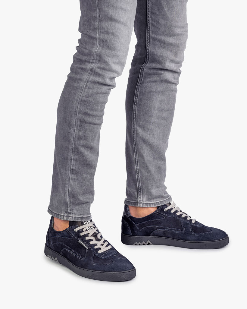 Sneaker dark blue suede leather