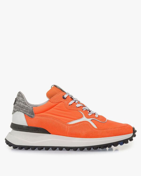 Orange sneaker with print
