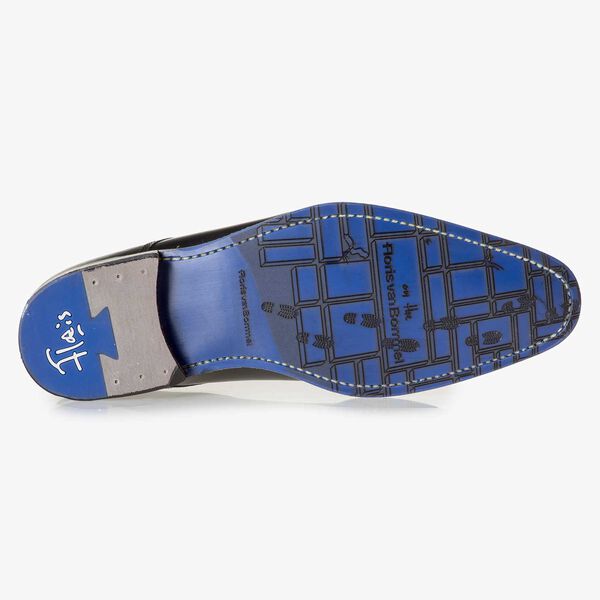 Black calf leather lace shoe