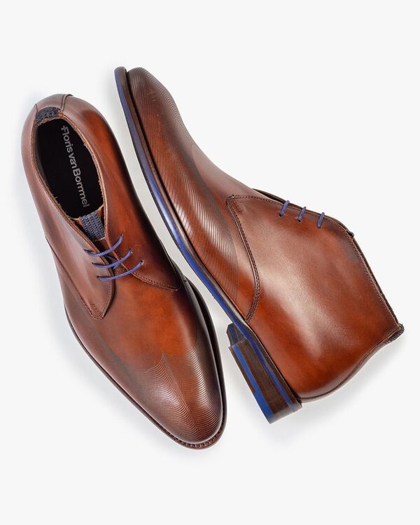 Lace boot calf leather cognac