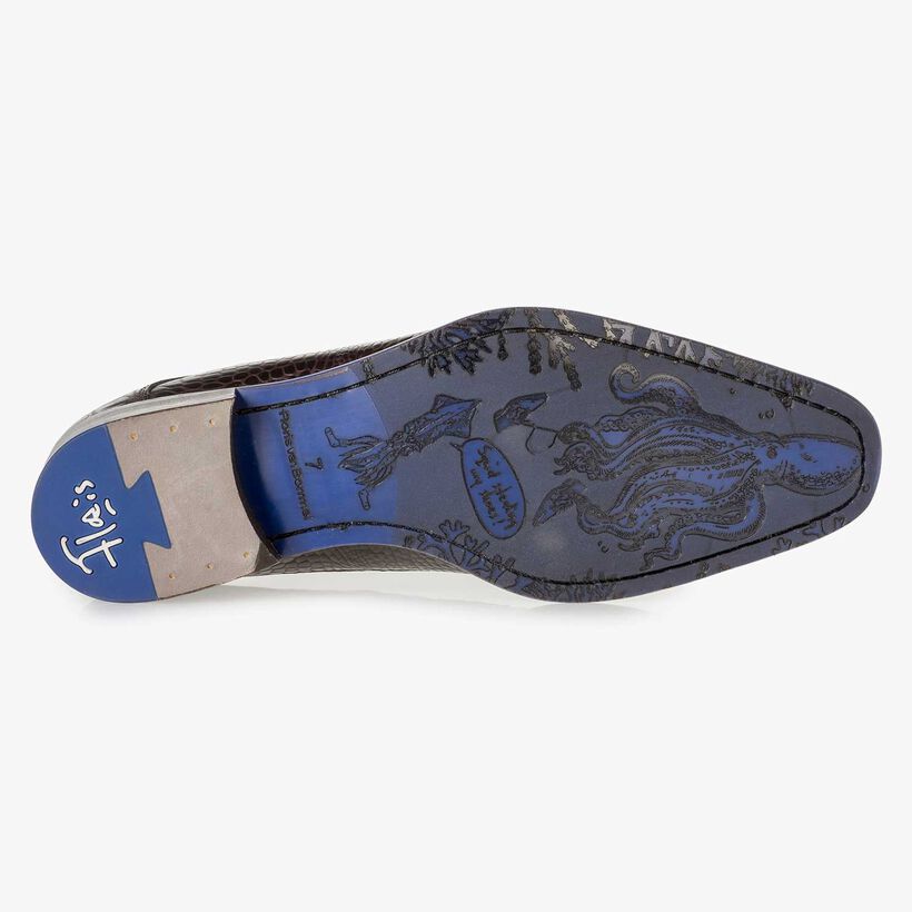 Cognac-coloured leather lace shoe with croco print
