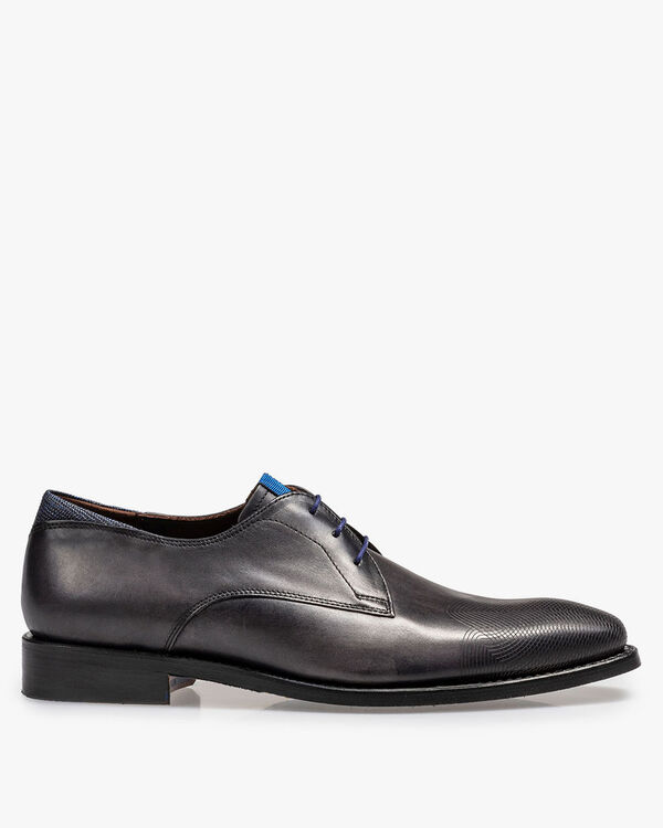 Grey calf leather lace shoe
