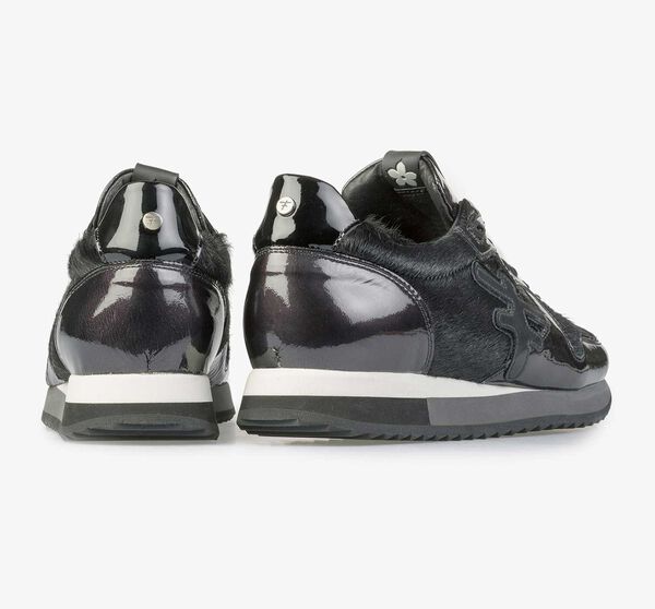Black patent leather sneaker with F-logo