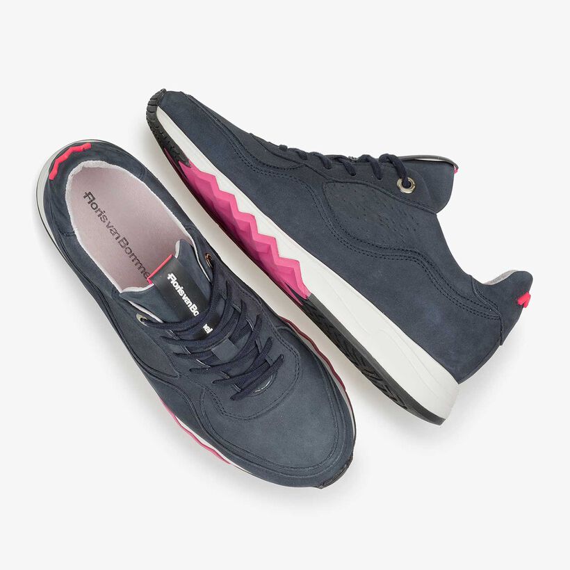 Dark blue nubuck leather sneaker