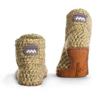Kingdom of Wow home slippers green