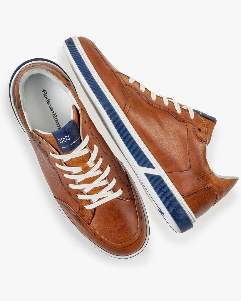 Calf leather lace shoe cognac