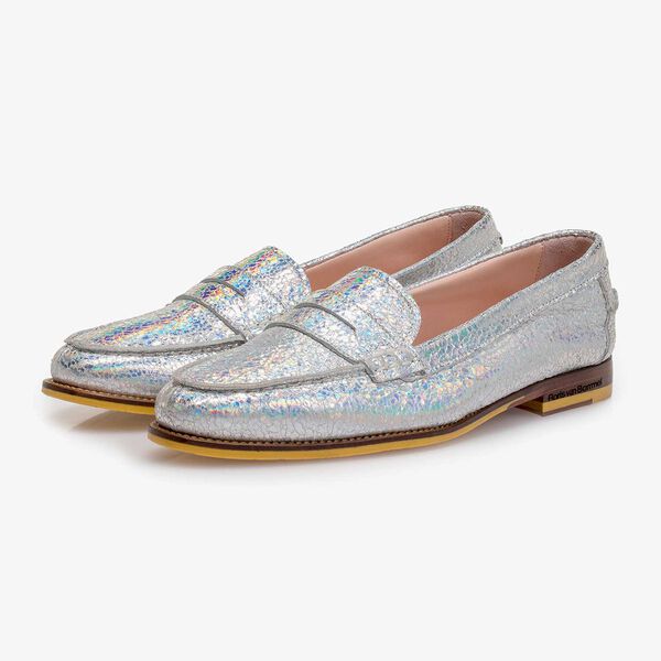Silver metallic leather loafer with craquel&eacute; effect