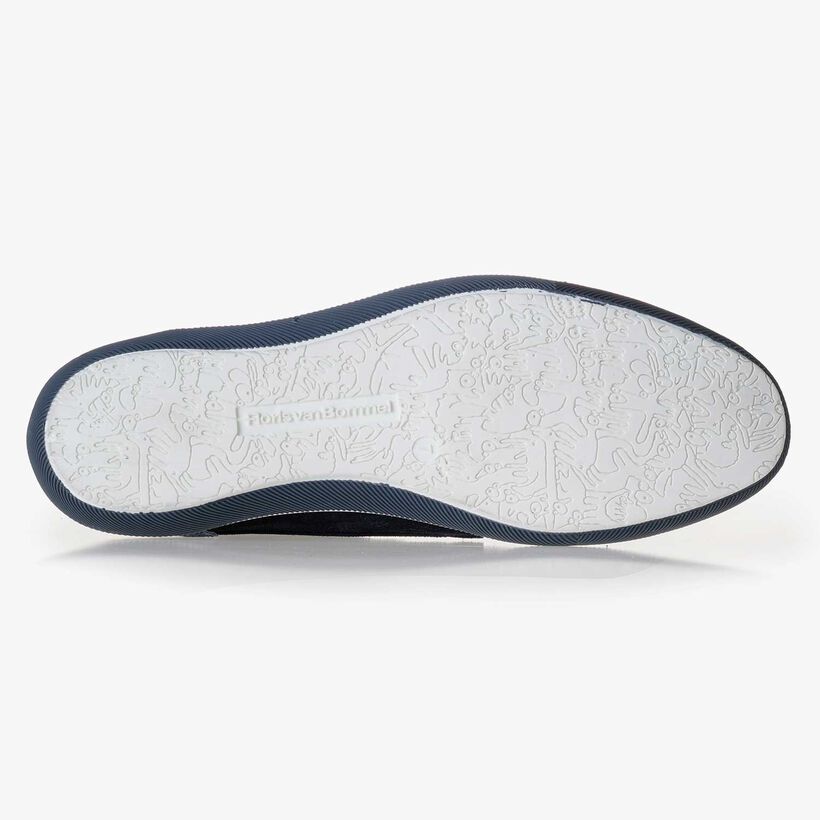 Dark blue suede leather lace shoe
