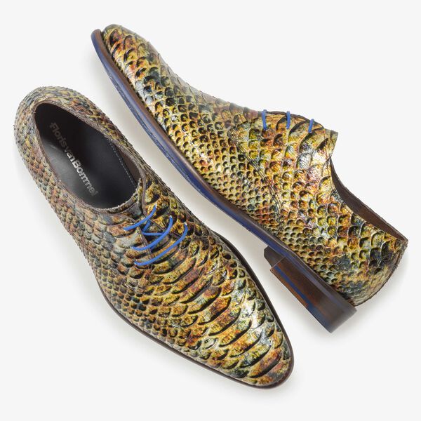 Yellow and brown patent leather snake print lace shoe