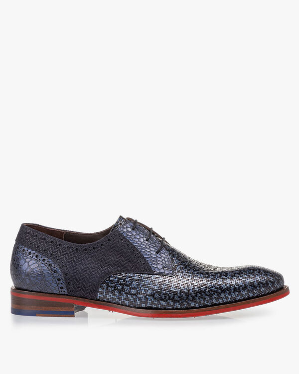 Lace shoe blue metallic