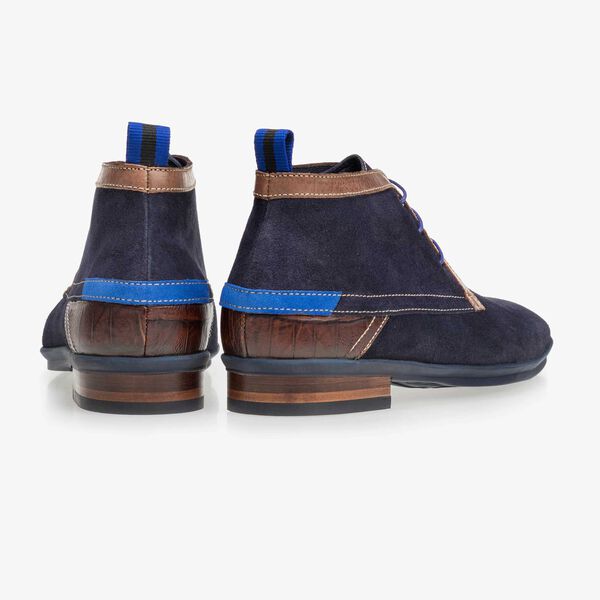 Dark blue mid-high suede leather lace boot