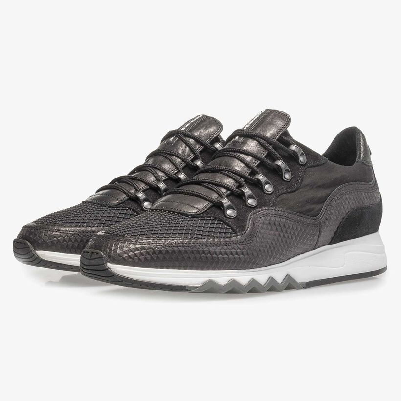 Dark grey nubuck leather lace shoe