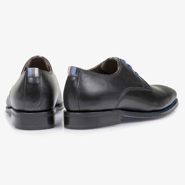 Black calf leather lace shoe