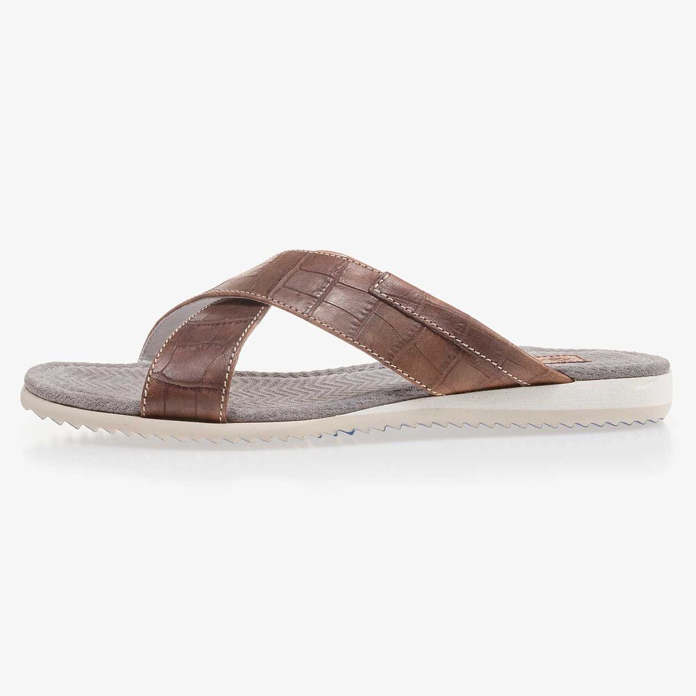 Cognac-coloured leather slipper with cross straps and croco print