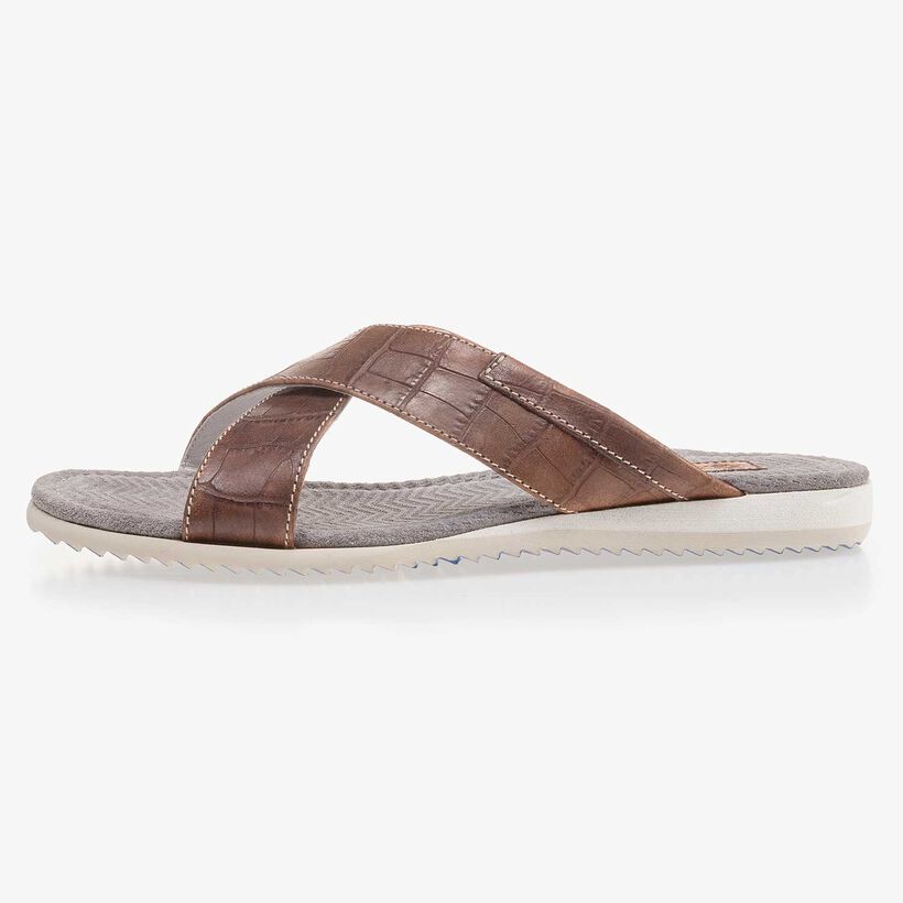 Cognac-coloured leather slipper with cross straps and croco print