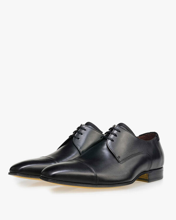 Lace shoe calf leather black