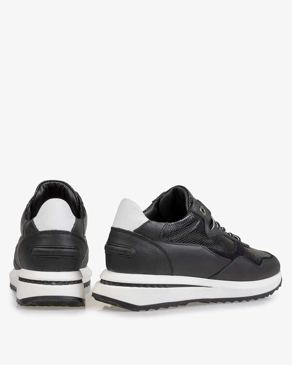 Sneaker reptile print black