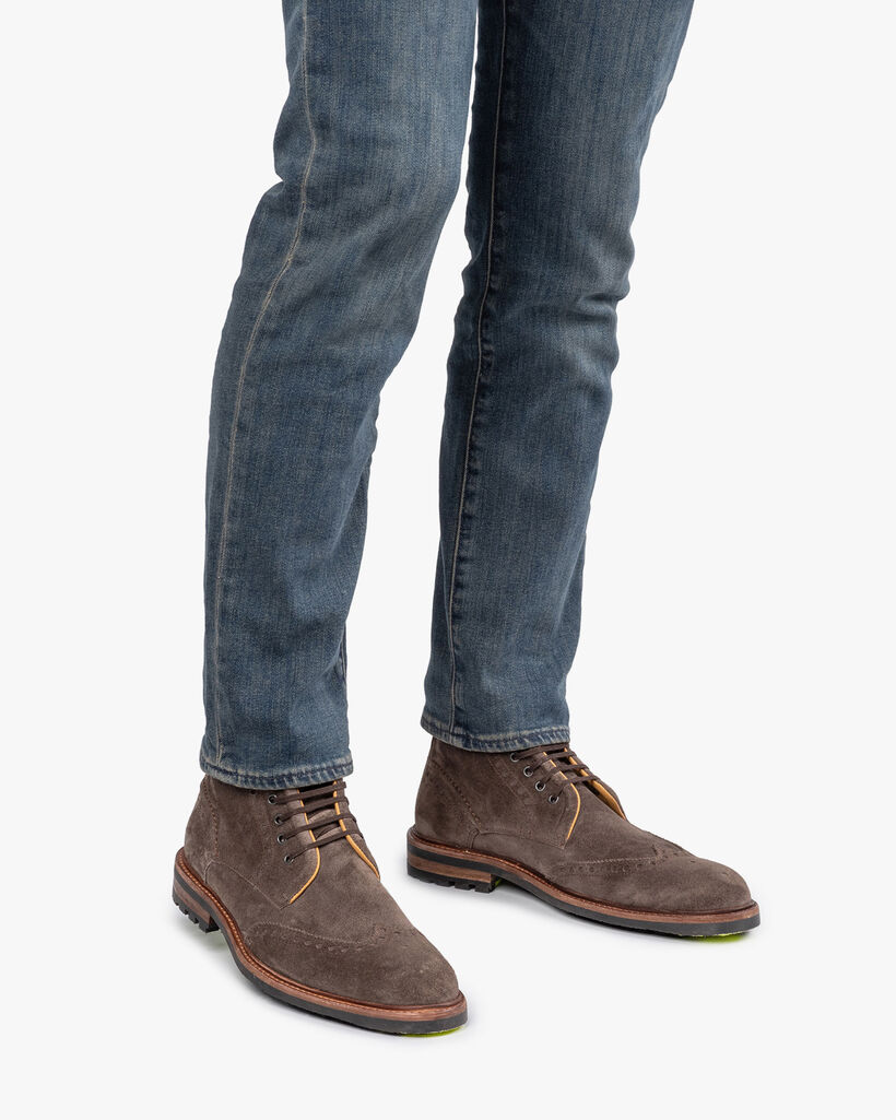 Boot suede leather taupe