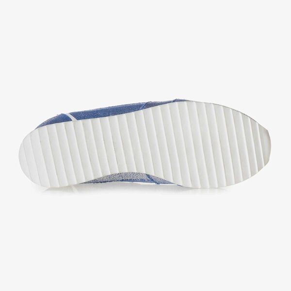 Silver metallic leather sneaker with blue changing effect