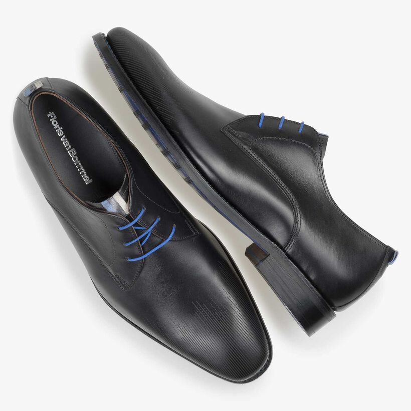 Black calf leather lace shoe