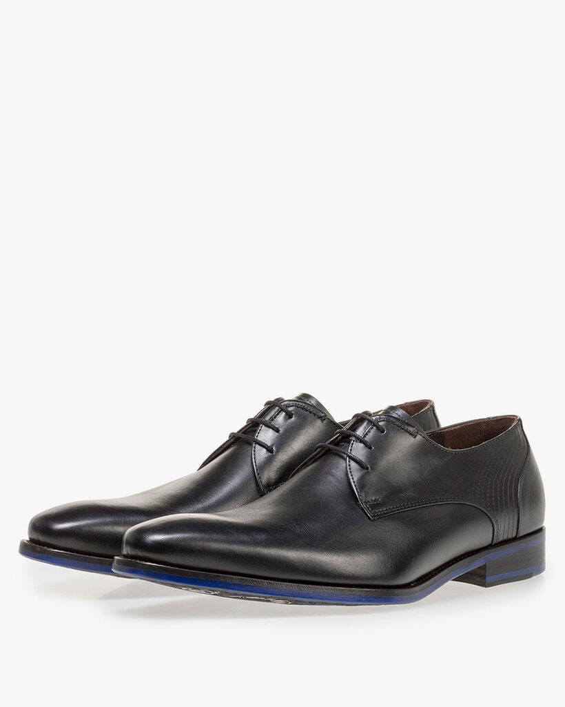 Black calf leather lace shoe