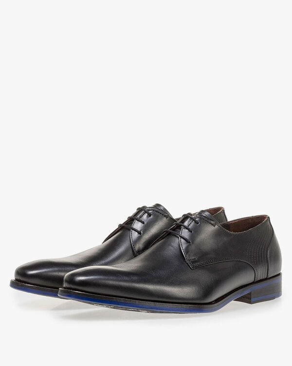 Black calf leather lace shoe
